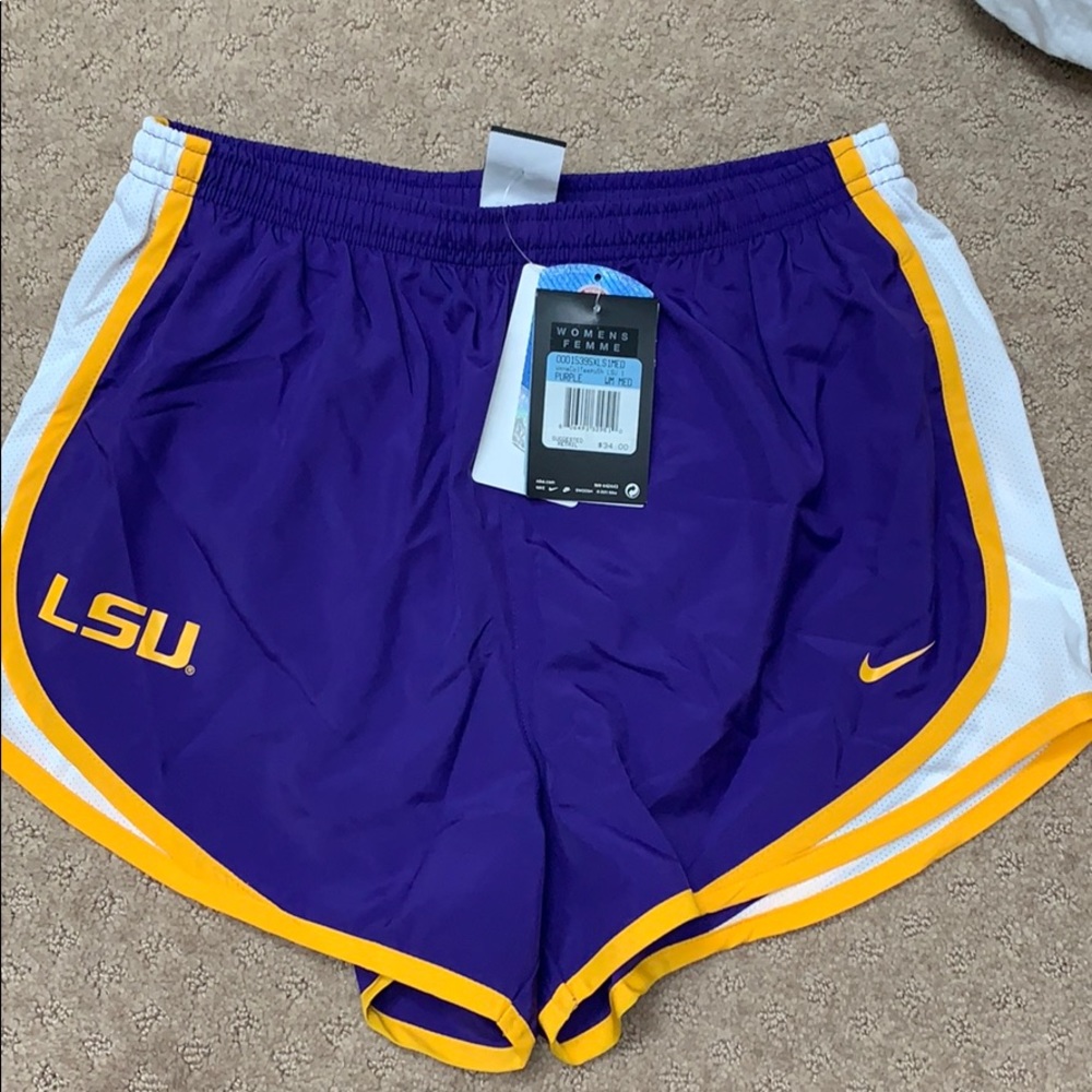 Ladies Nike tempo shorts